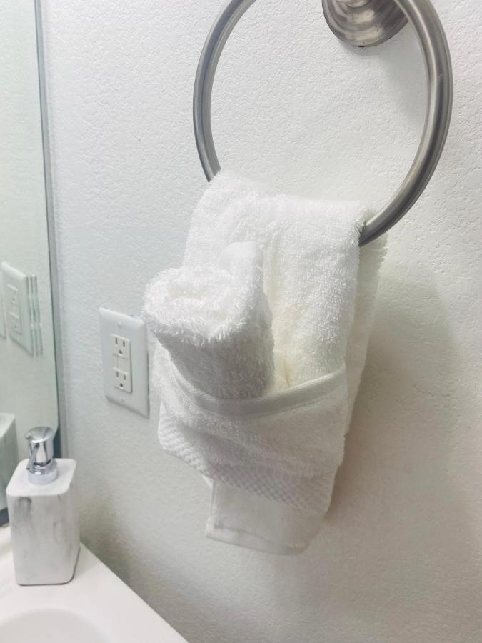 Cozy Condo, Minutes From Broadwy, Sleeps 5 纳什维尔 外观 照片