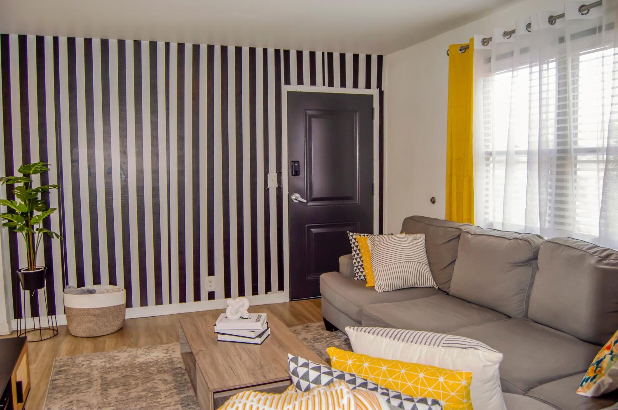 Cozy Condo, Minutes From Broadwy, Sleeps 5 纳什维尔 外观 照片