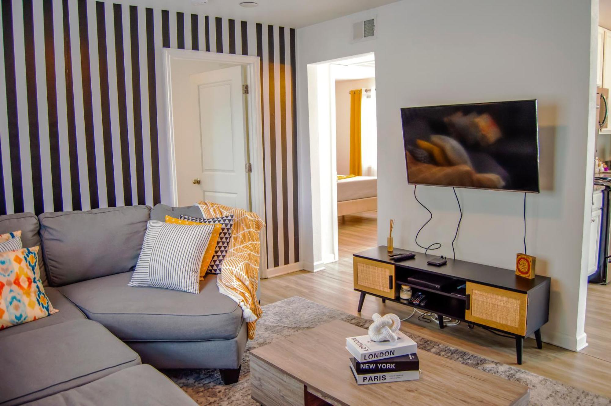 Cozy Condo, Minutes From Broadwy, Sleeps 5 纳什维尔 外观 照片