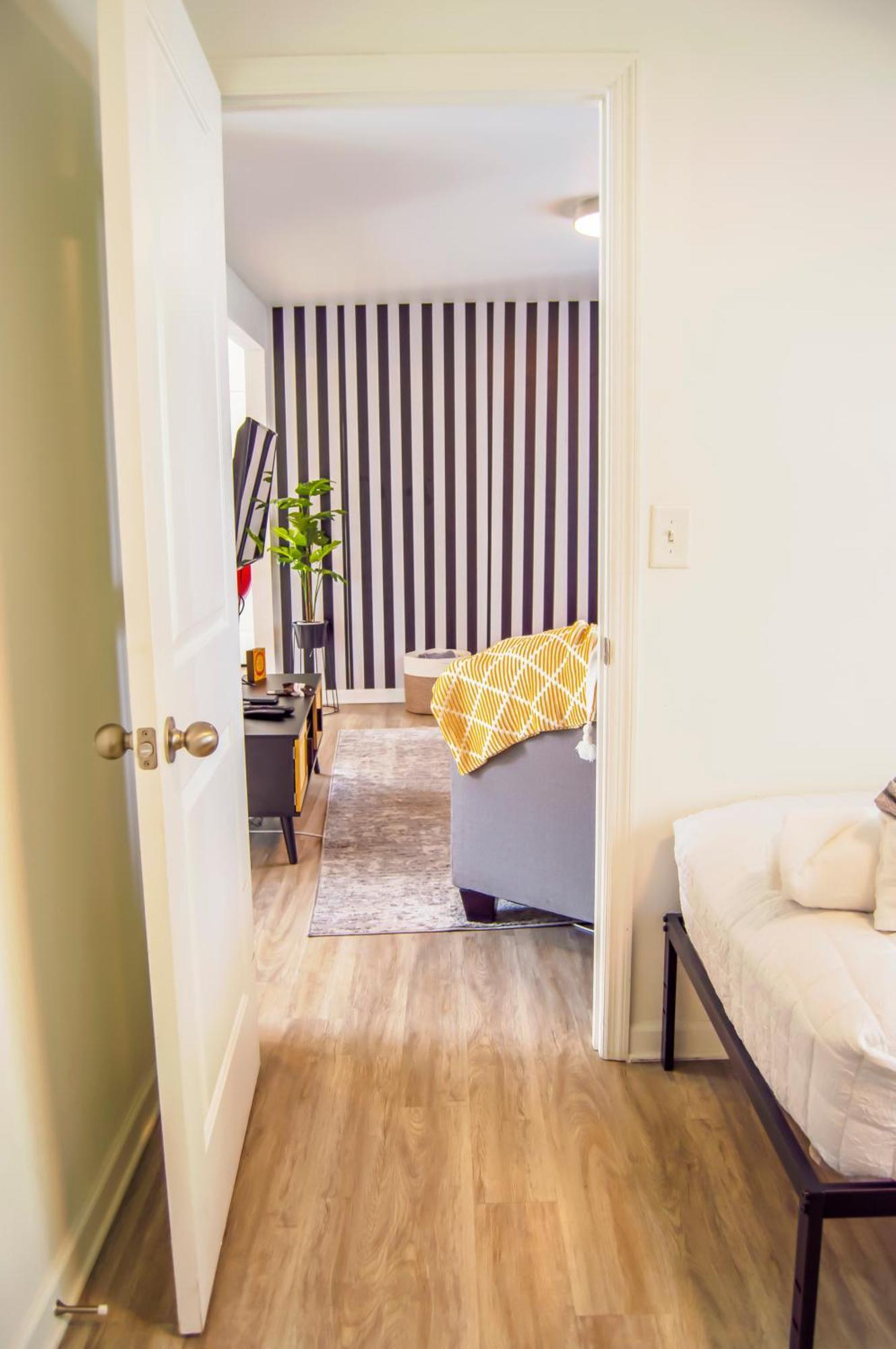 Cozy Condo, Minutes From Broadwy, Sleeps 5 纳什维尔 外观 照片