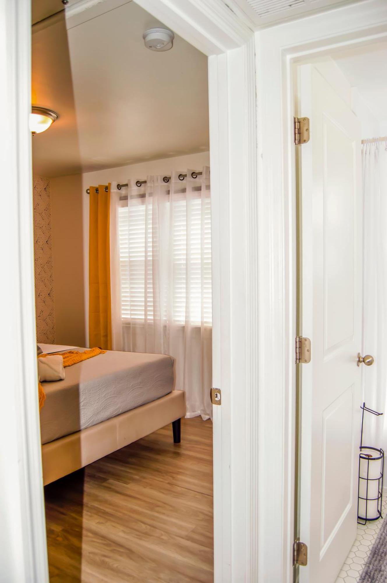 Cozy Condo, Minutes From Broadwy, Sleeps 5 纳什维尔 外观 照片